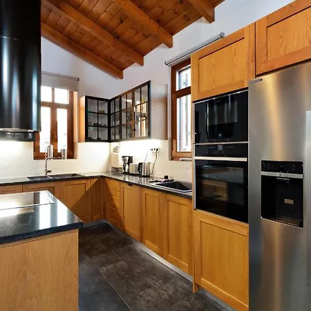 Luminous A House Of Luxury