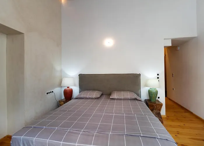 Luminous A House Of Luxury